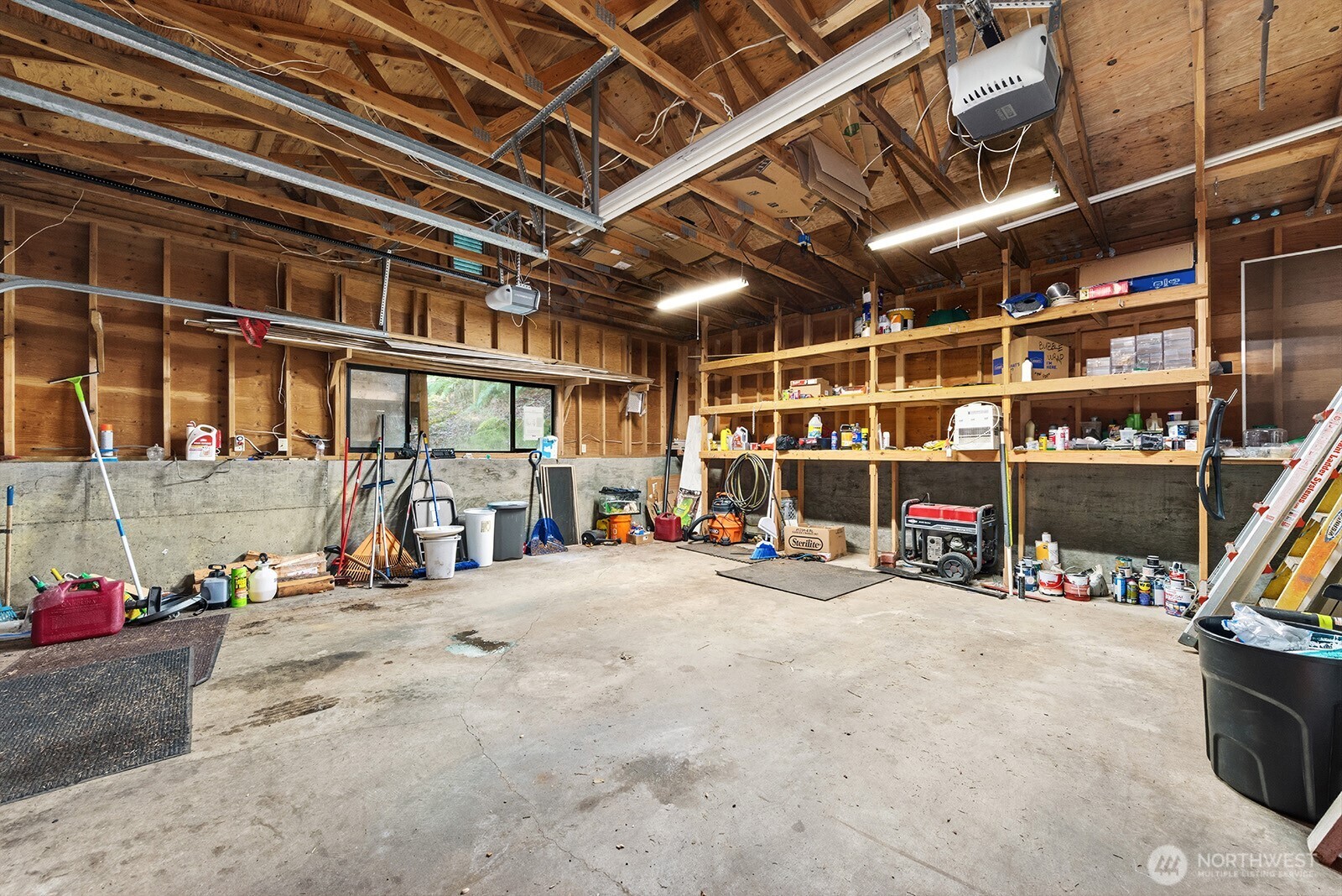 3820 E Ames Lake Drive NE, Redmond, WA 98053