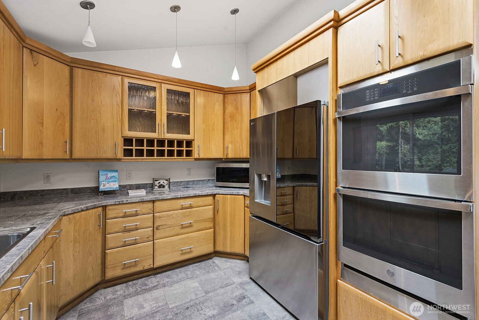 3820 E Ames Lake Drive NE, Redmond, WA 98053