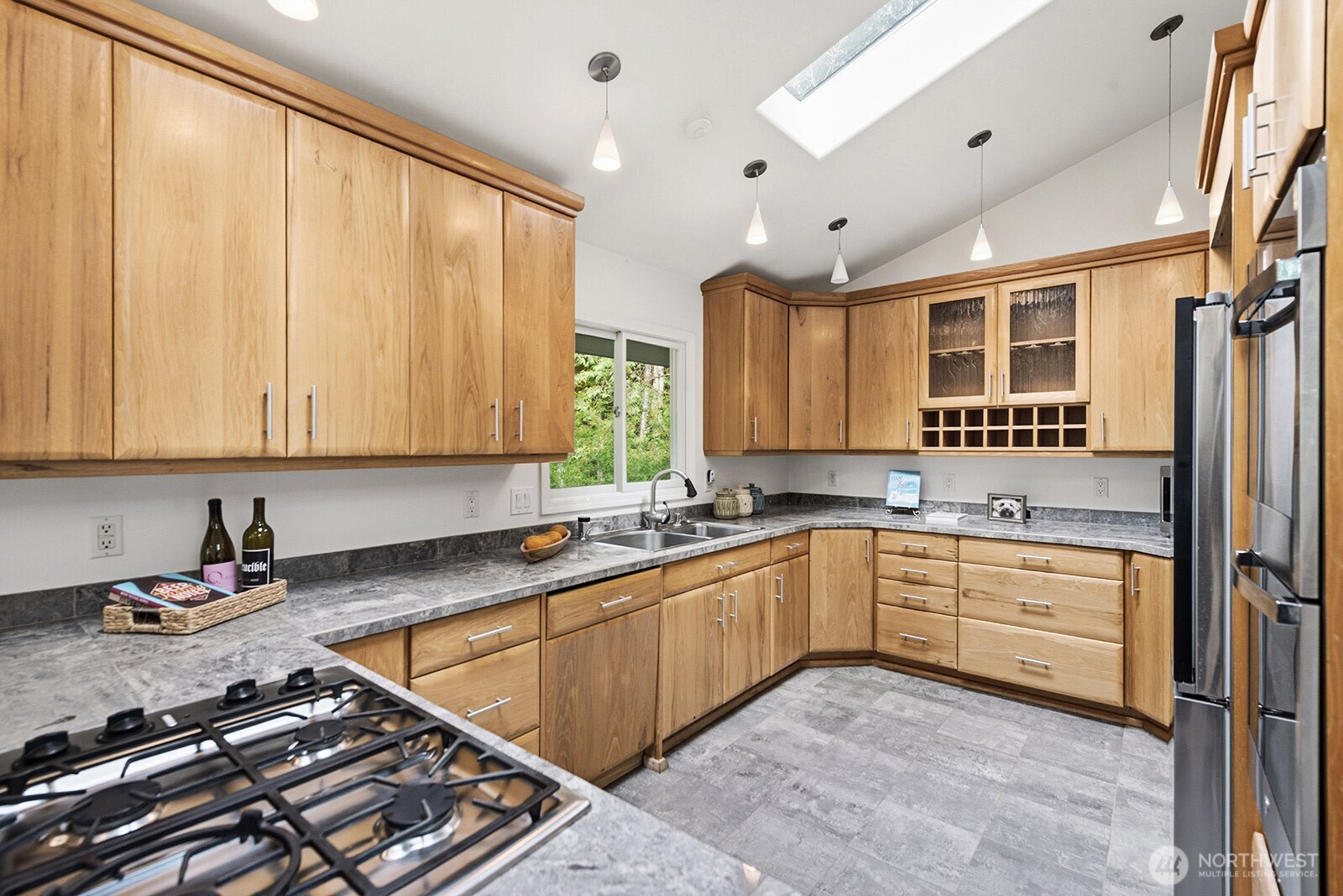 3820 E Ames Lake Drive NE, Redmond, WA 98053