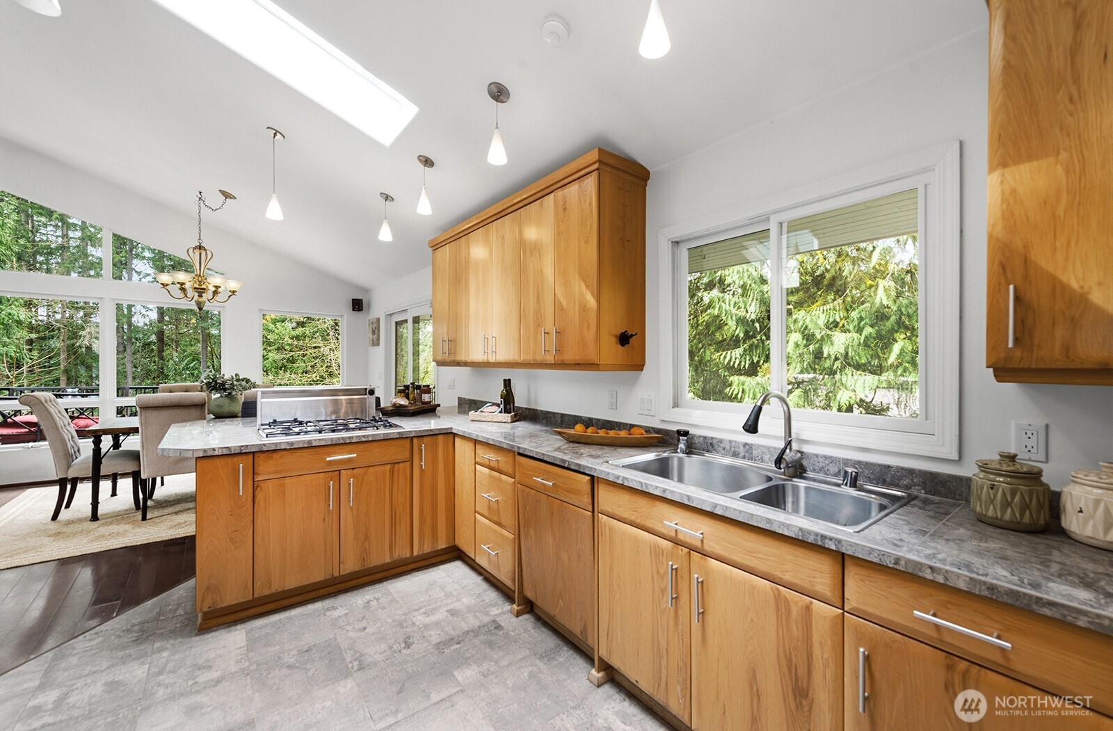 3820 E Ames Lake Drive NE, Redmond, WA 98053