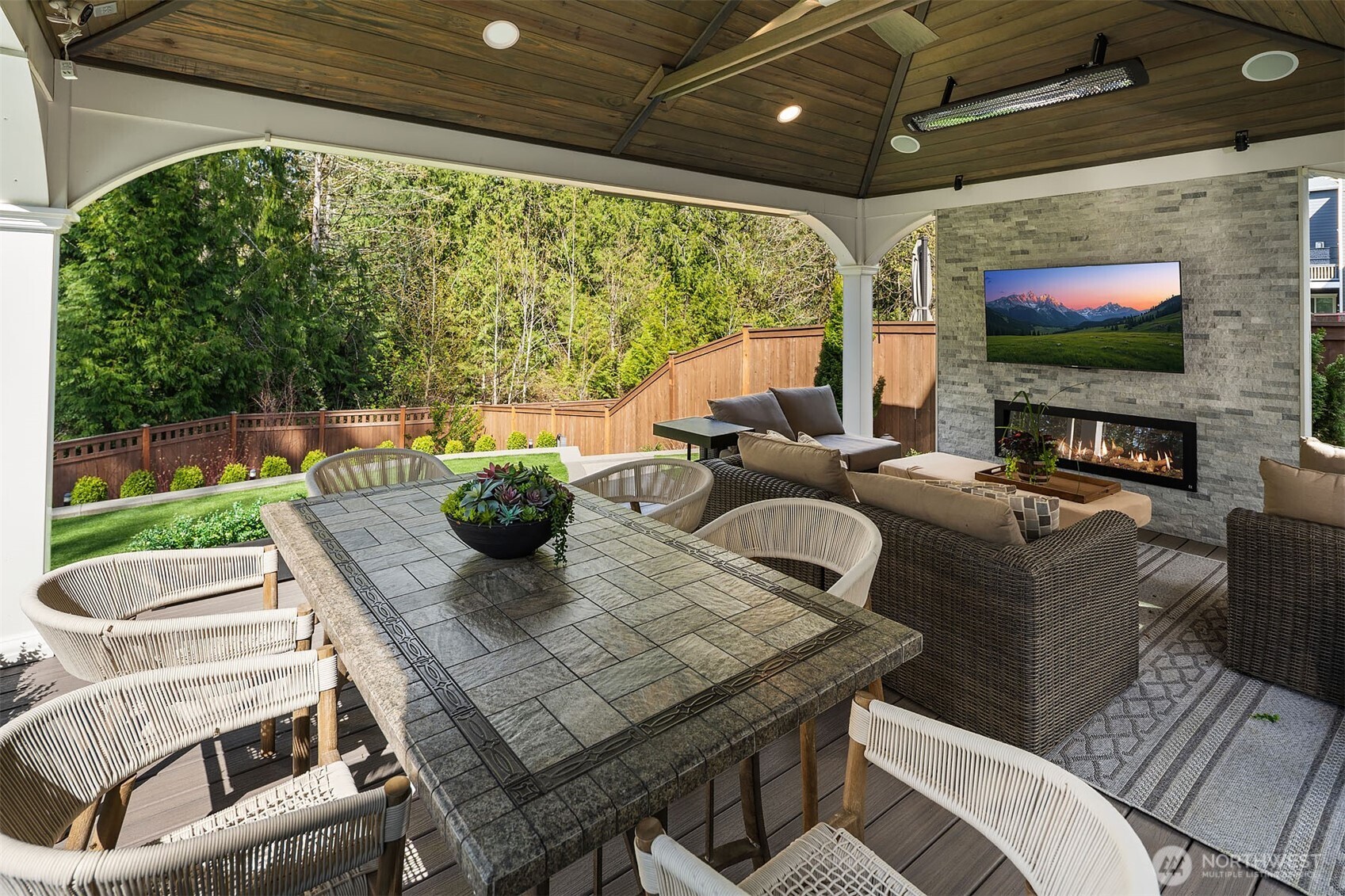 23908 NE 15th Way , Sammamish, WA 98074