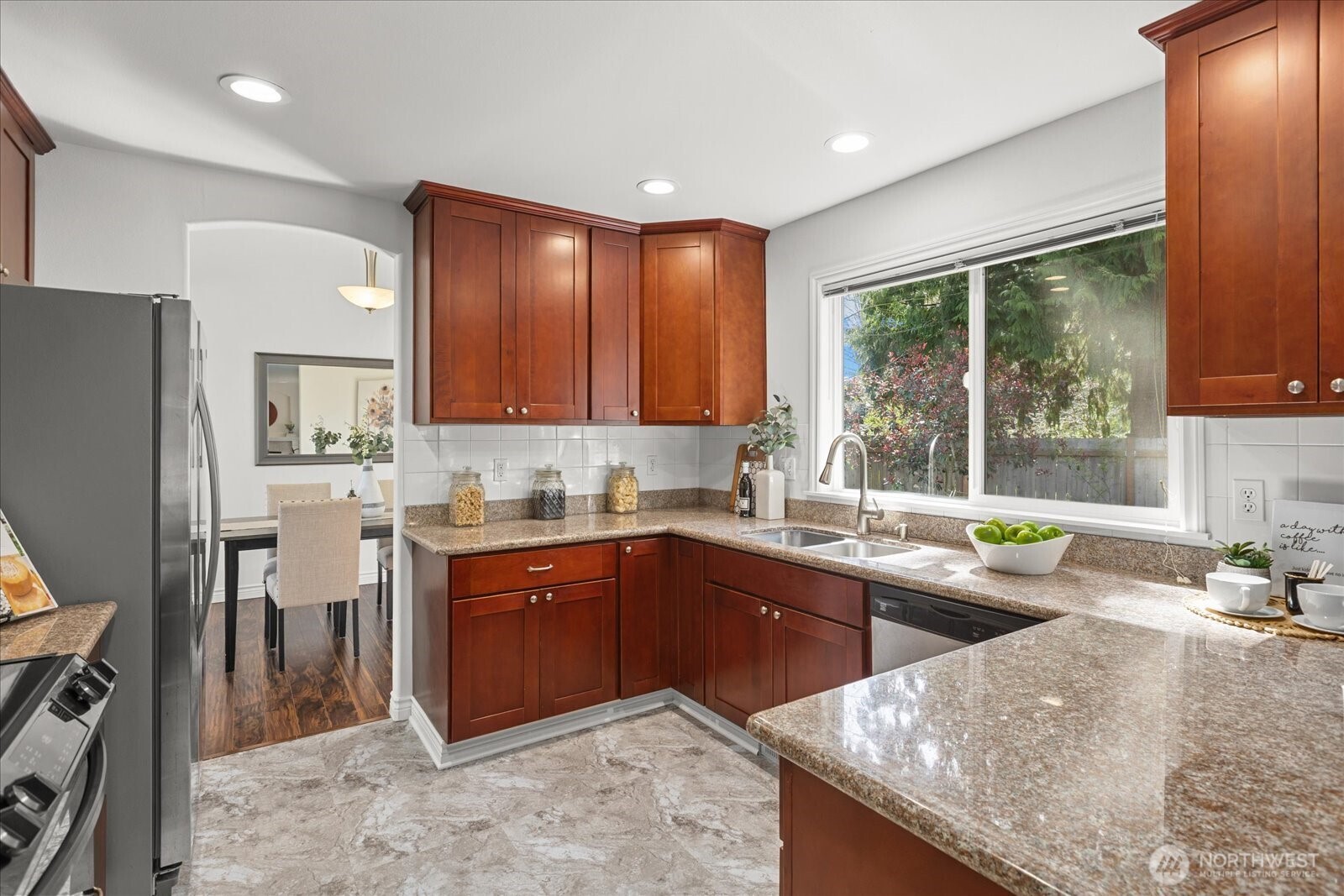 3930 Pacific Place , Mukilteo, WA 98275