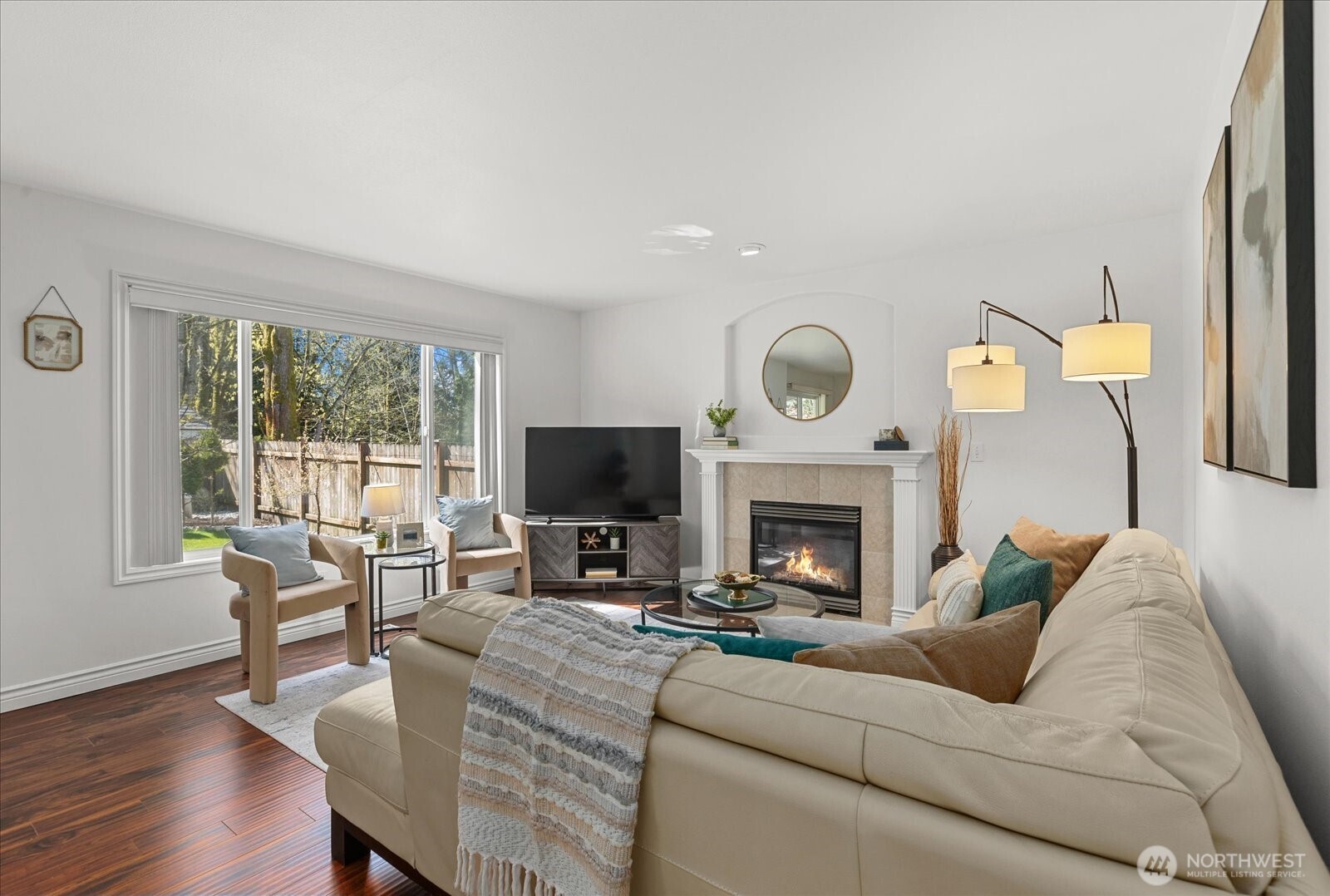 3930 Pacific Place , Mukilteo, WA 98275