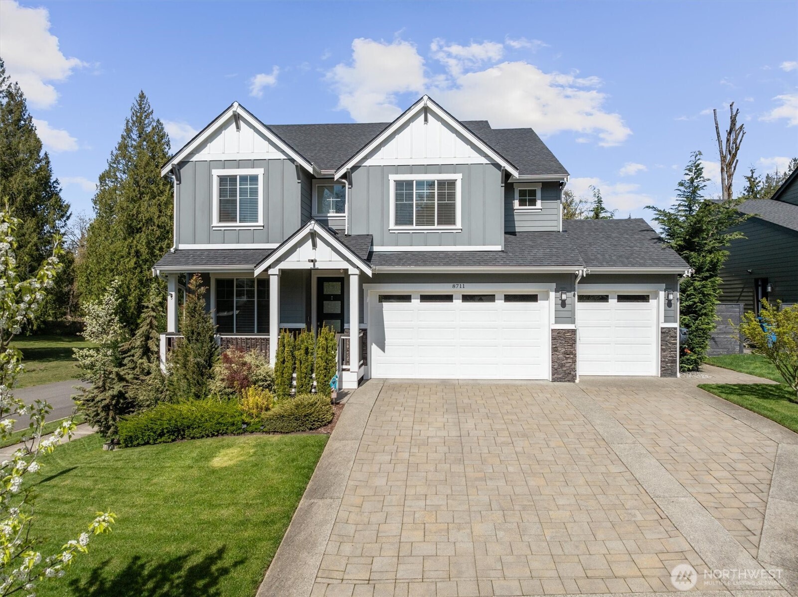 8711 27th Street E, Edgewood, WA 98371