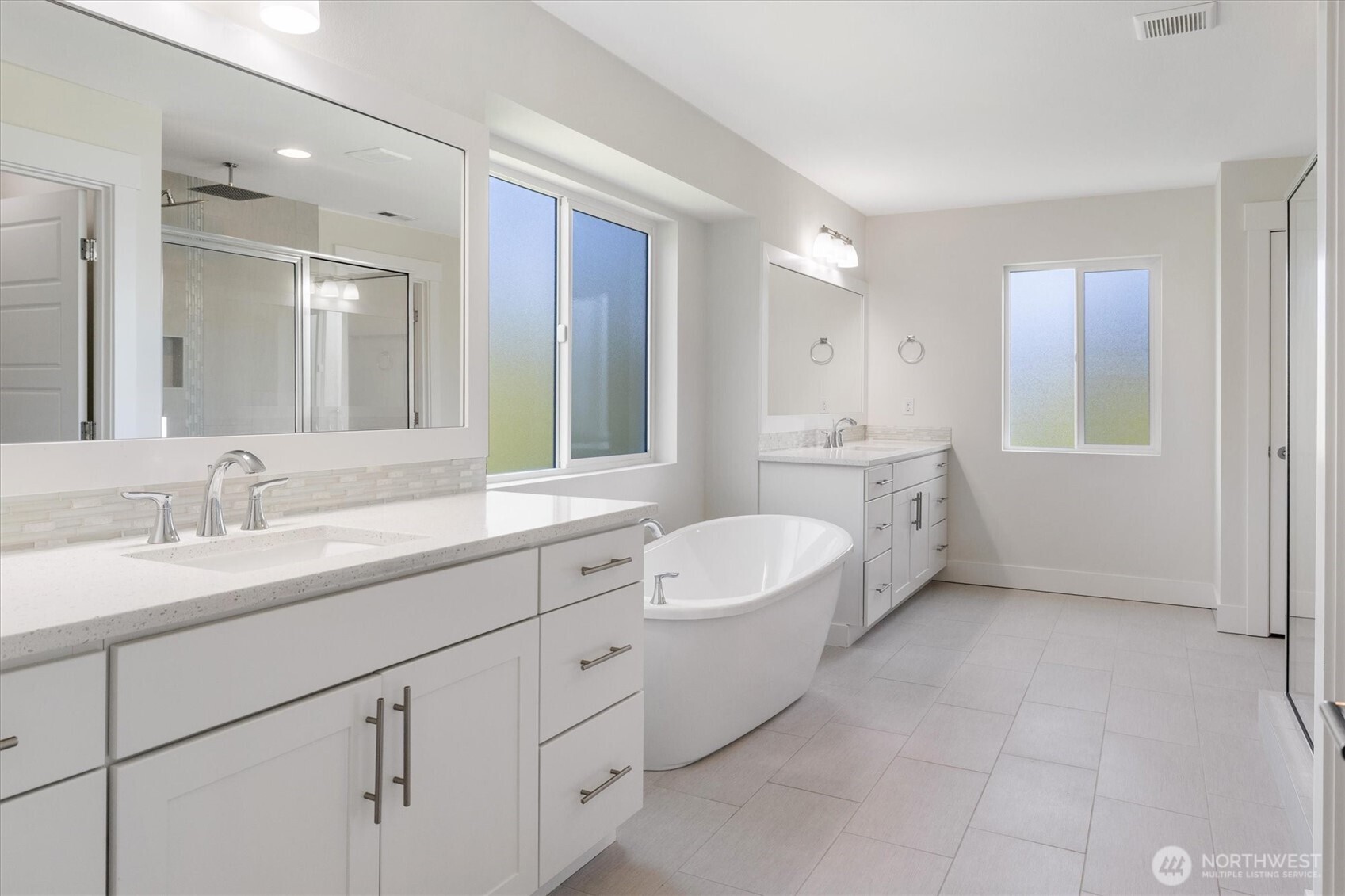 8711 27th Street E, Edgewood, WA 98371