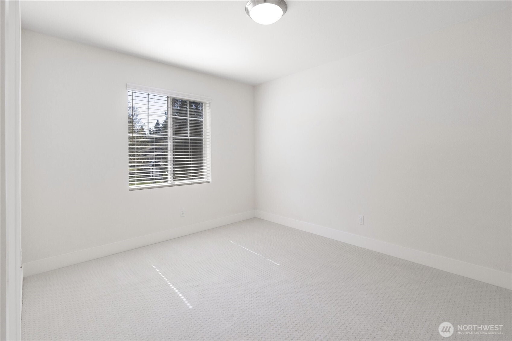 8711 27th Street E, Edgewood, WA 98371