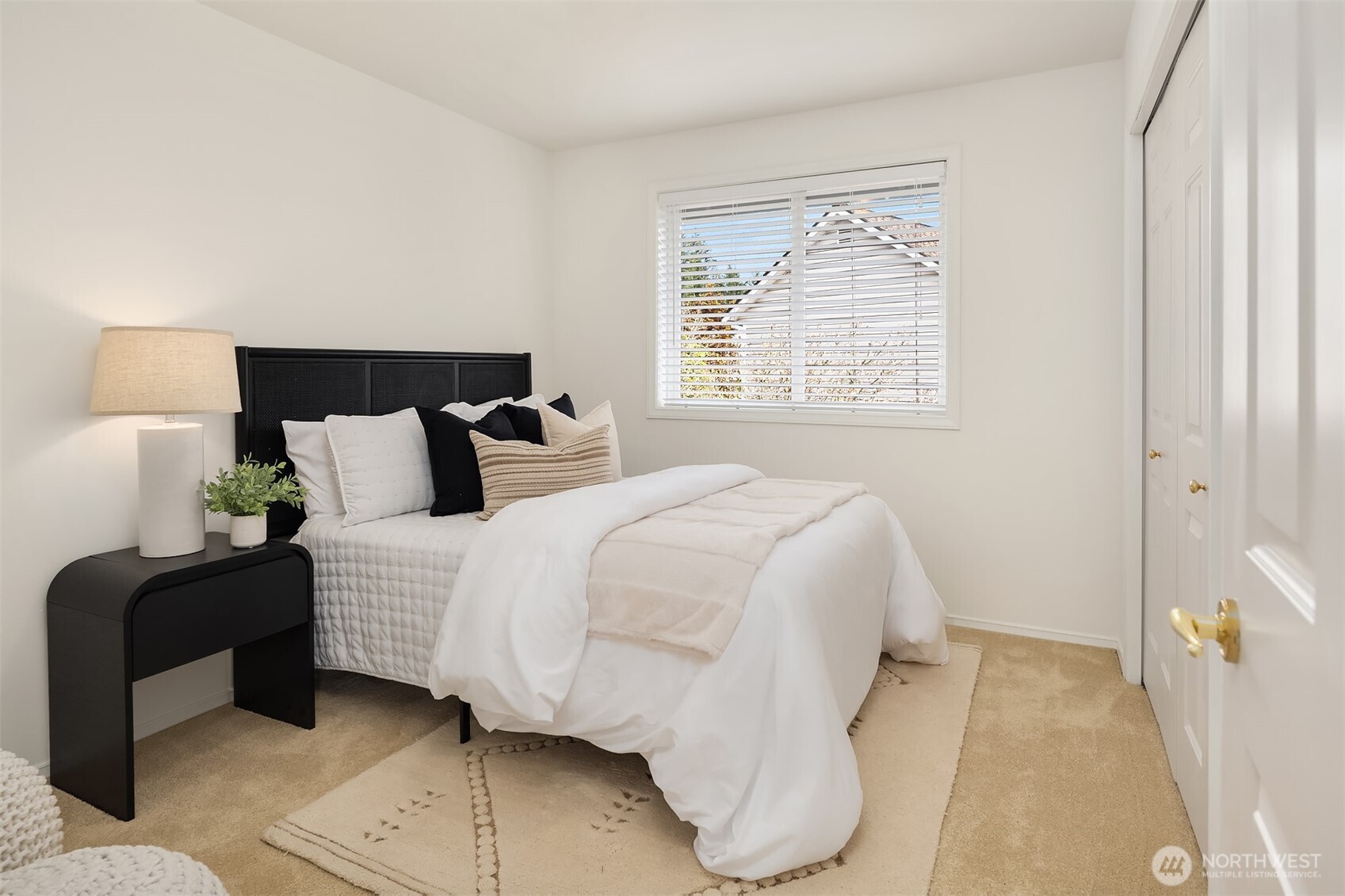 16603 57th Place W, Lynnwood, WA 98037