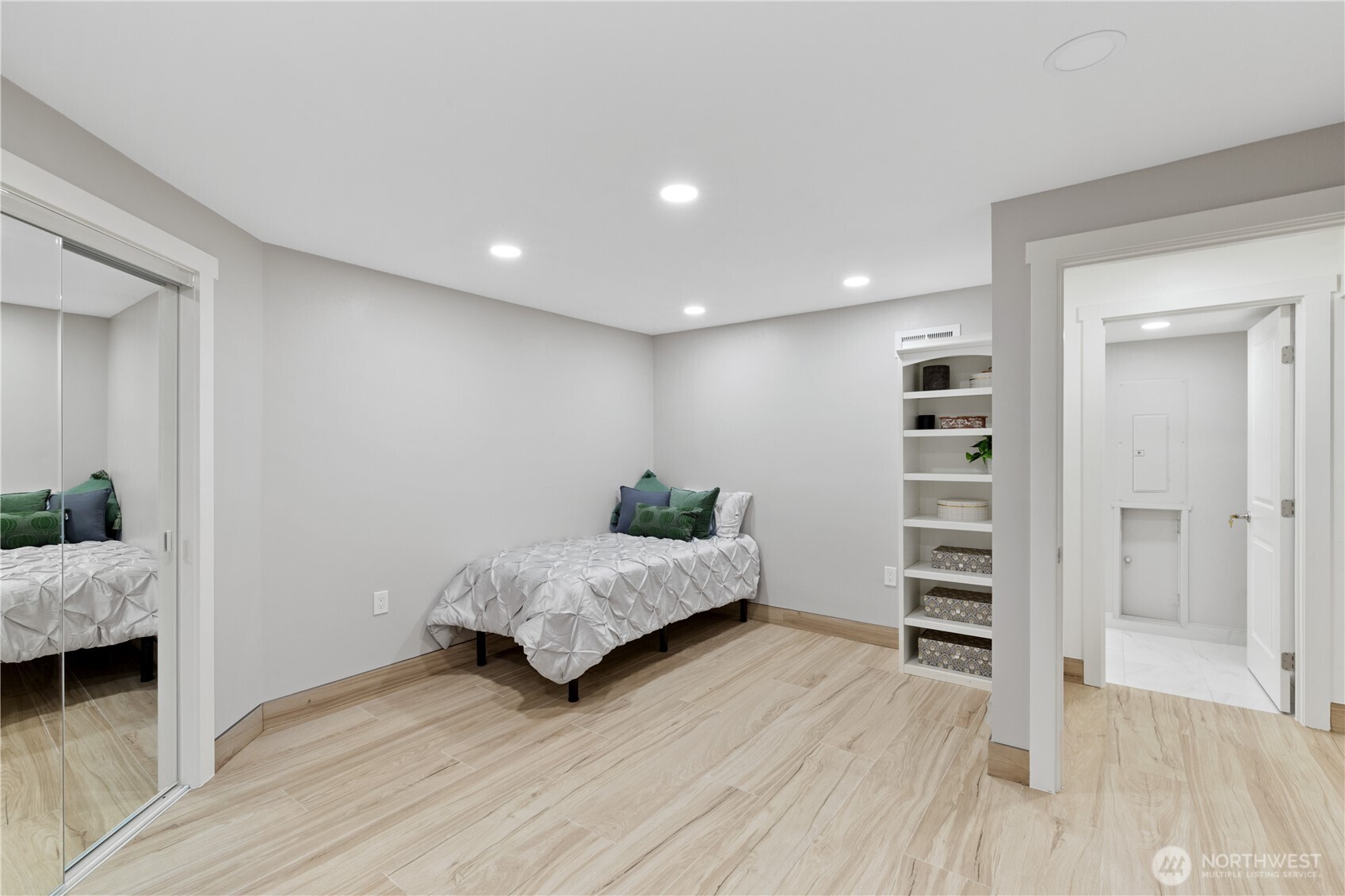 40825 RE Undisclosed , Mukilteo, WA 98275