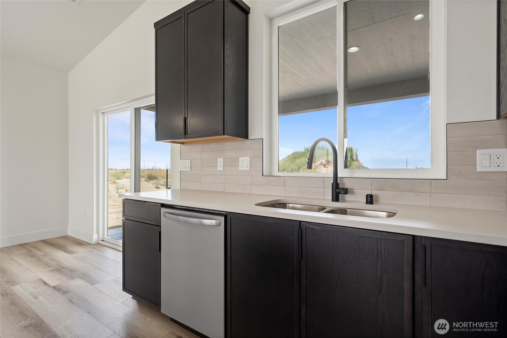 1151 E Mt Hood Street , Othello, WA 99344