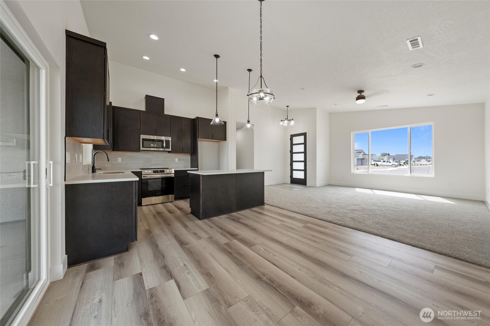 1151 E Mt Hood Street , Othello, WA 99344