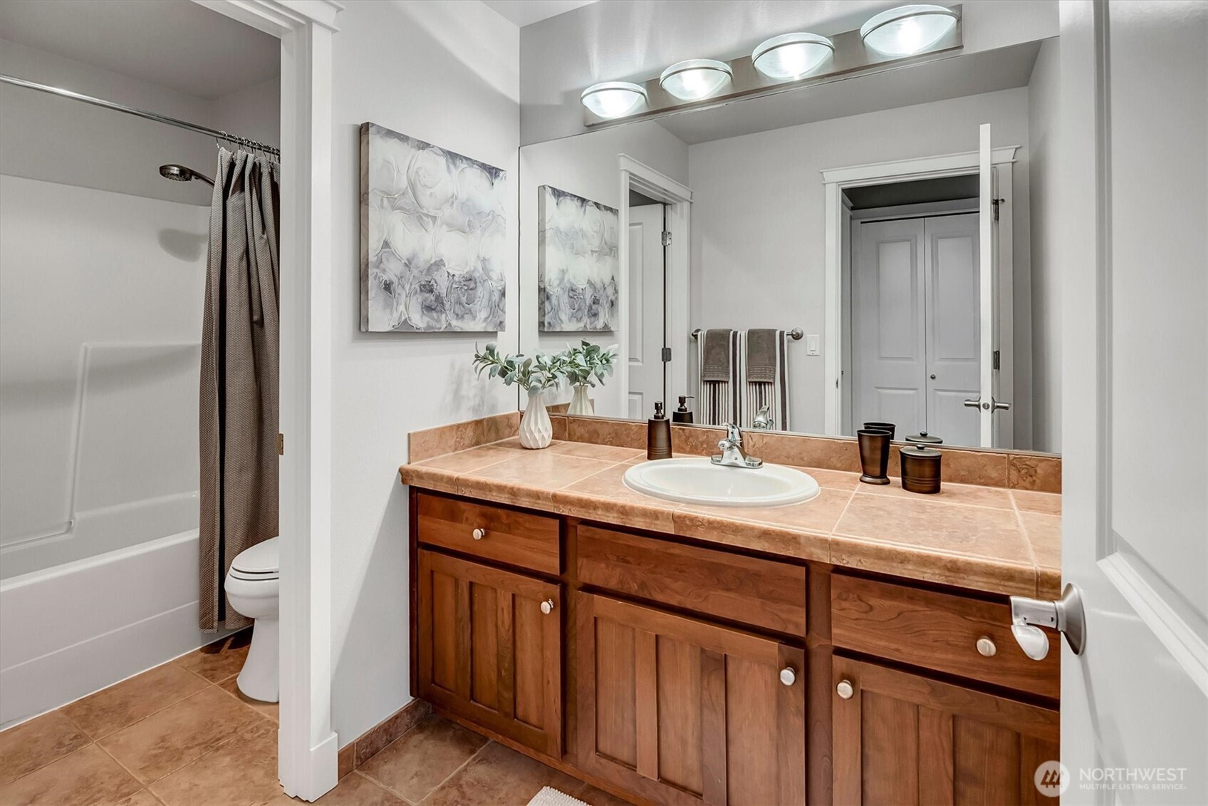 7709 Greenridge Court SE, Snoqualmie, WA 98065