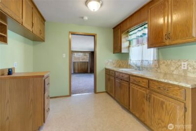 5119 N 31st Street , Tacoma, WA 98407 - Photo 7