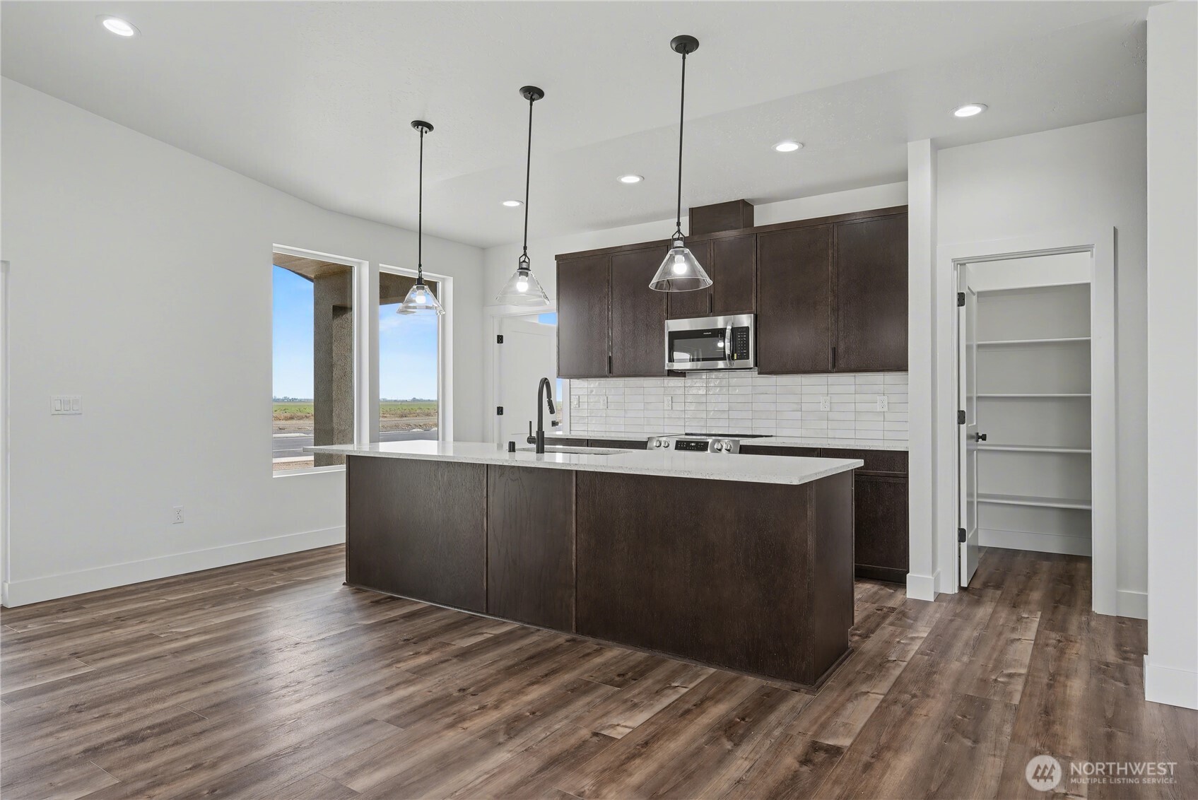 1605 7th Avenue NE, Quincy, WA 98848