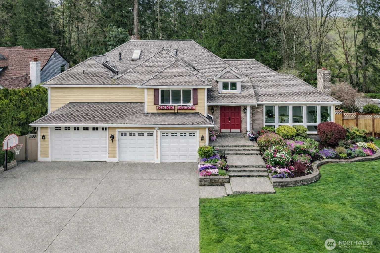 14021 SE 64th St , Bellevue, WA 98006
