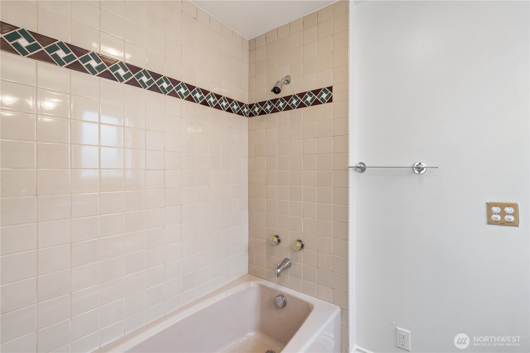 14021 SE 64th St , Bellevue, WA 98006