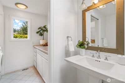 14021 SE 64th St , Bellevue, WA 98006 - Photo 24