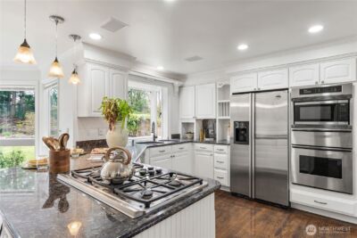 14021 SE 64th St , Bellevue, WA 98006 - Photo 7