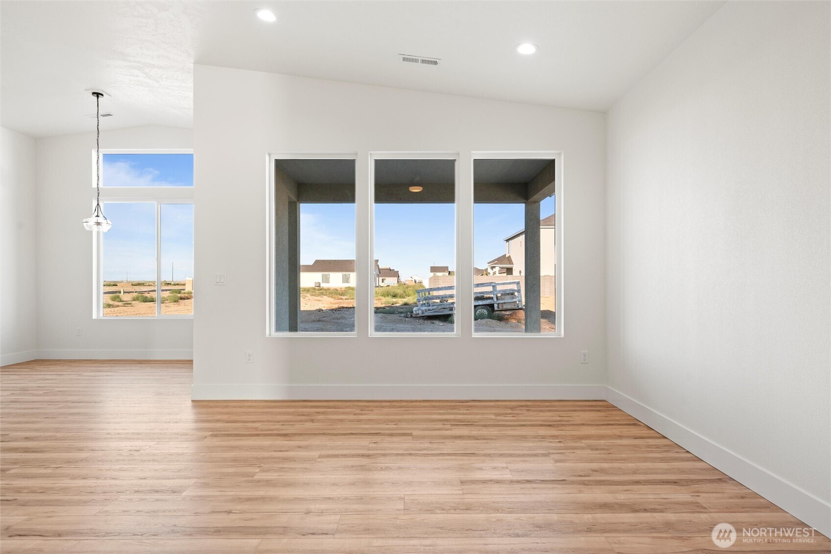 1513 N 7th Avenue NE, Quincy, WA 98848