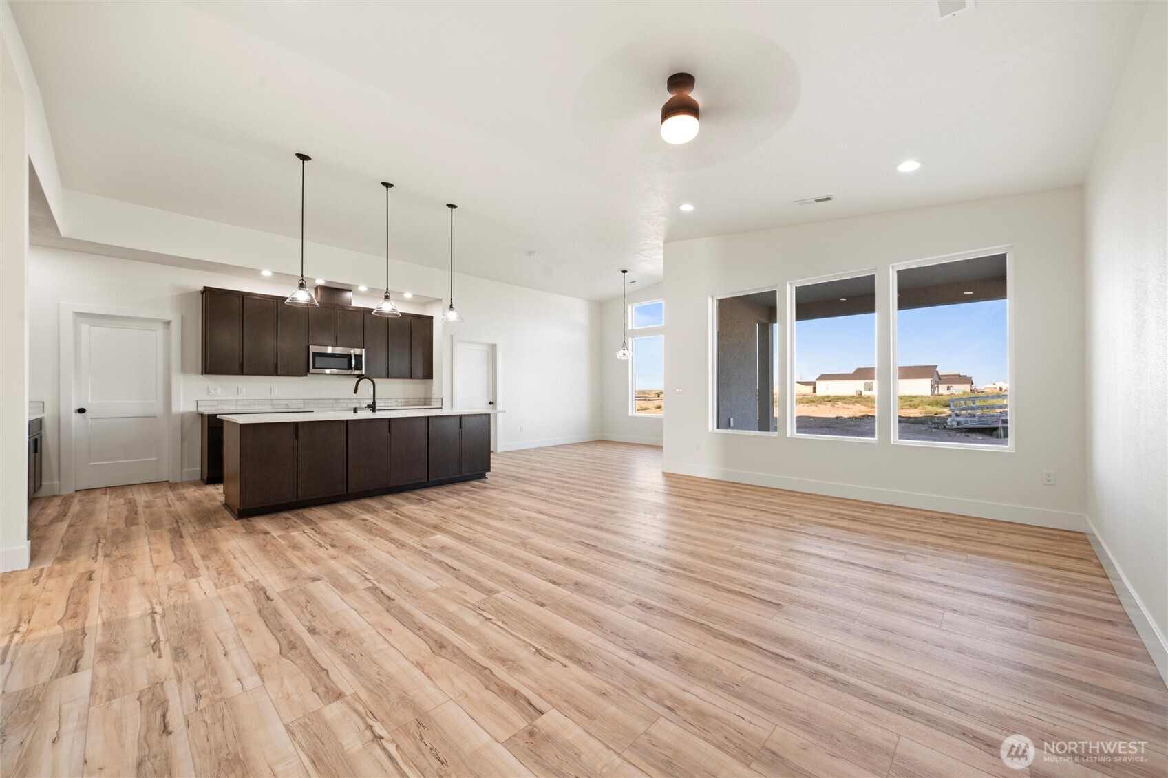 1513 N 7th Avenue NE, Quincy, WA 98848