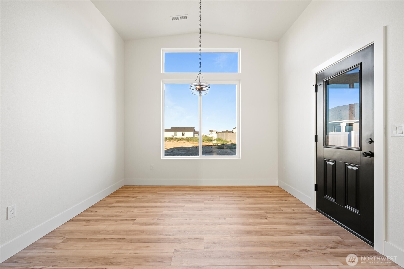 1513 N 7th Avenue NE, Quincy, WA 98848