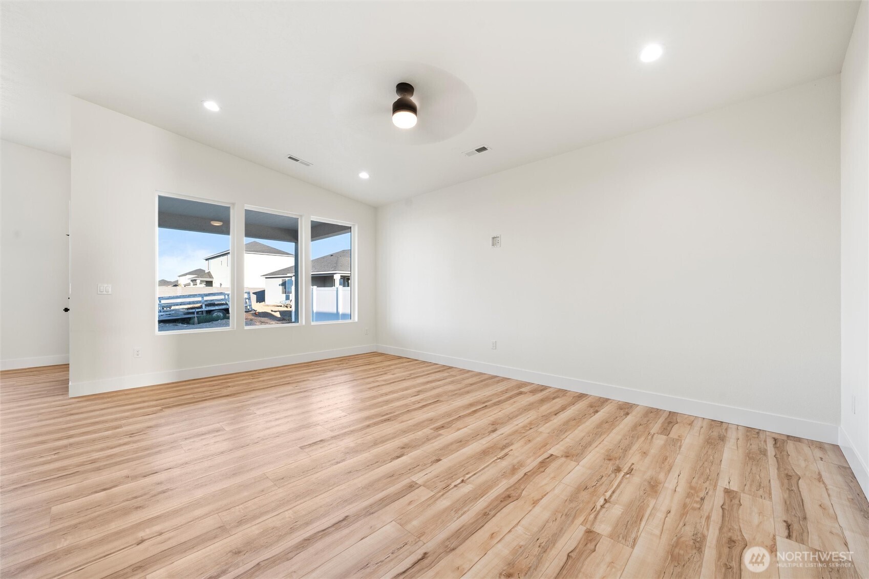 1513 N 7th Avenue NE, Quincy, WA 98848