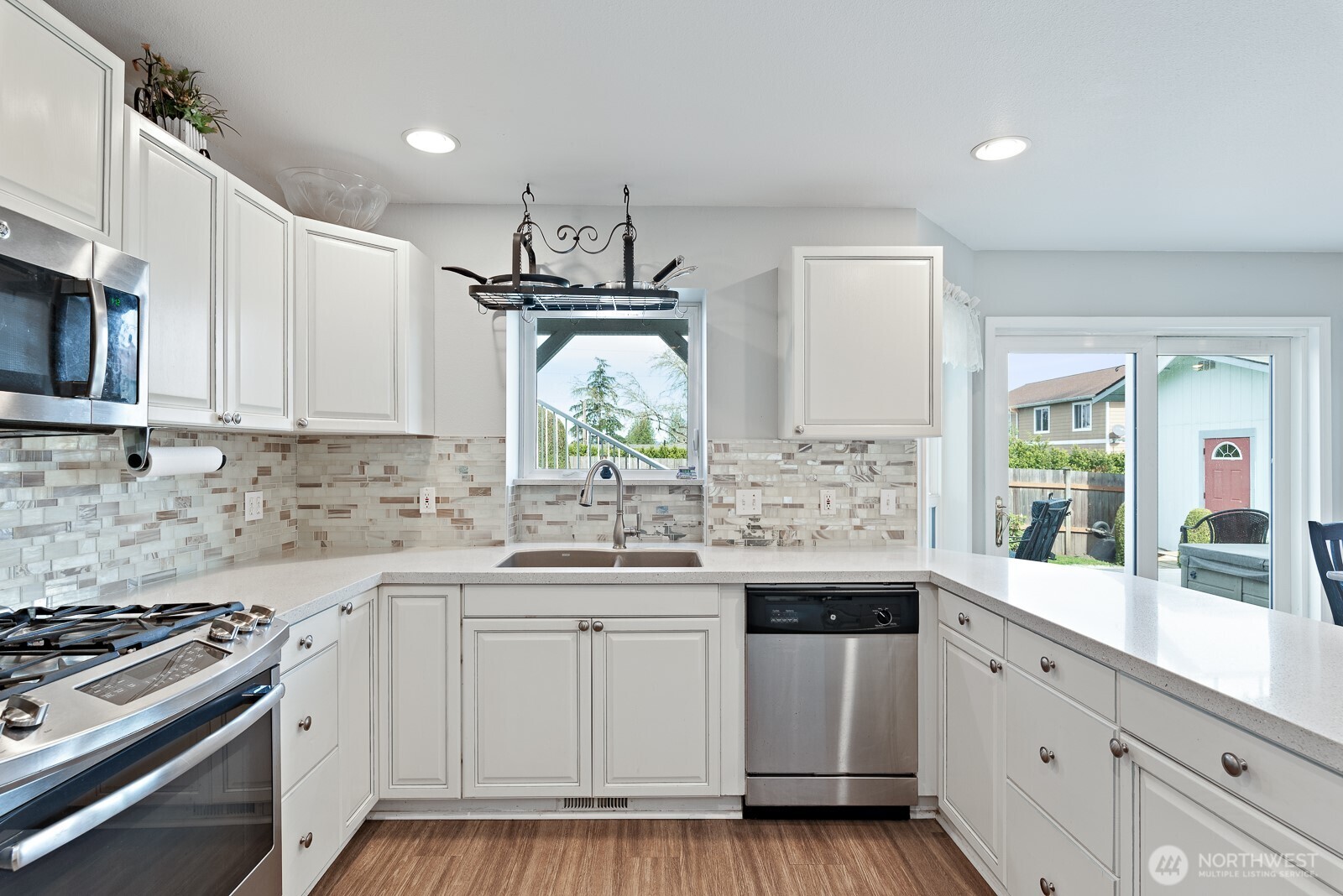 2412 16th Street , Anacortes, WA 98221