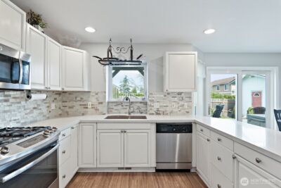 2412 16th Street , Anacortes, WA 98221 - Photo 13