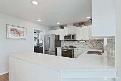 2412 16th Street , Anacortes, WA 98221 - Photo 14