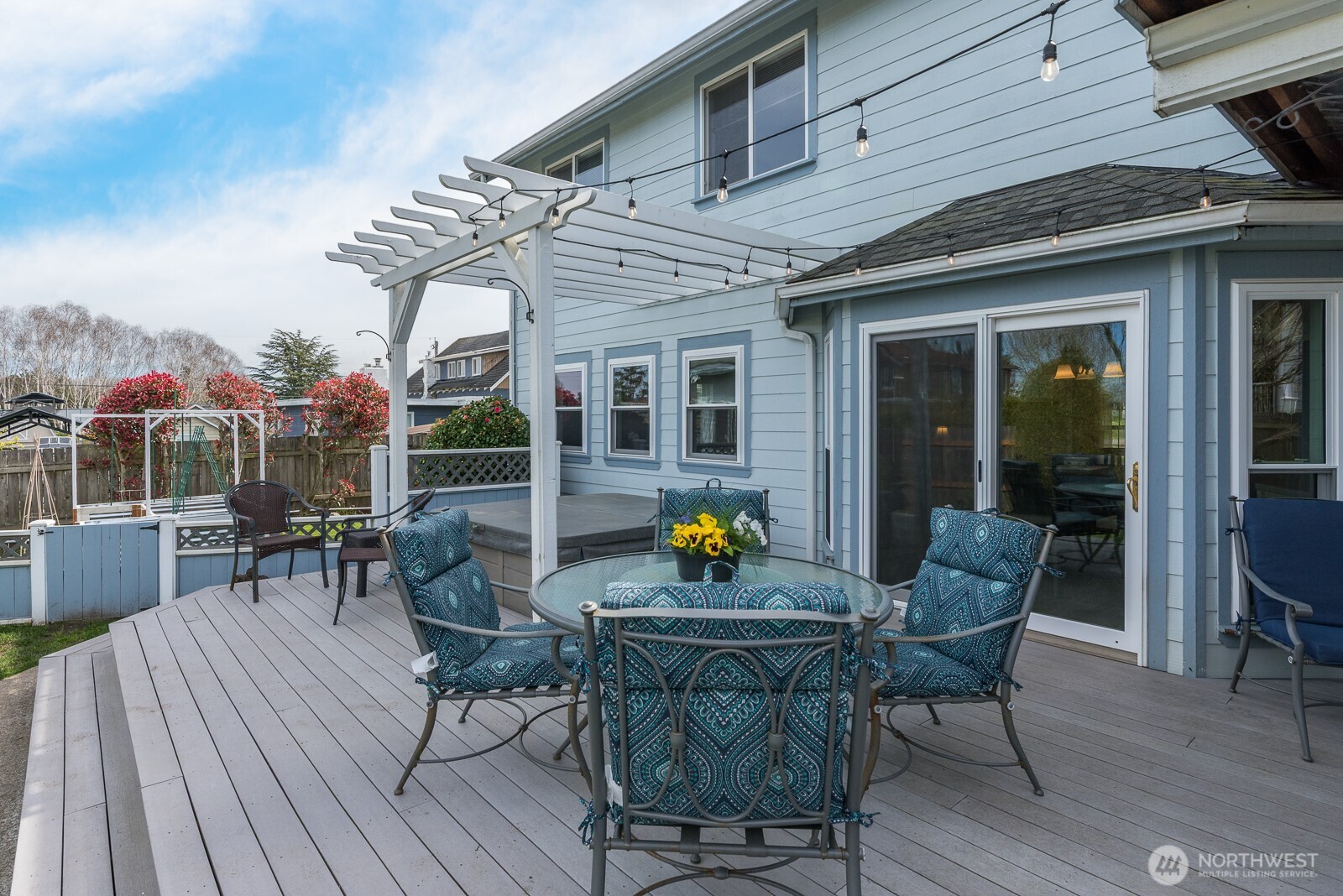 2412 16th Street , Anacortes, WA 98221