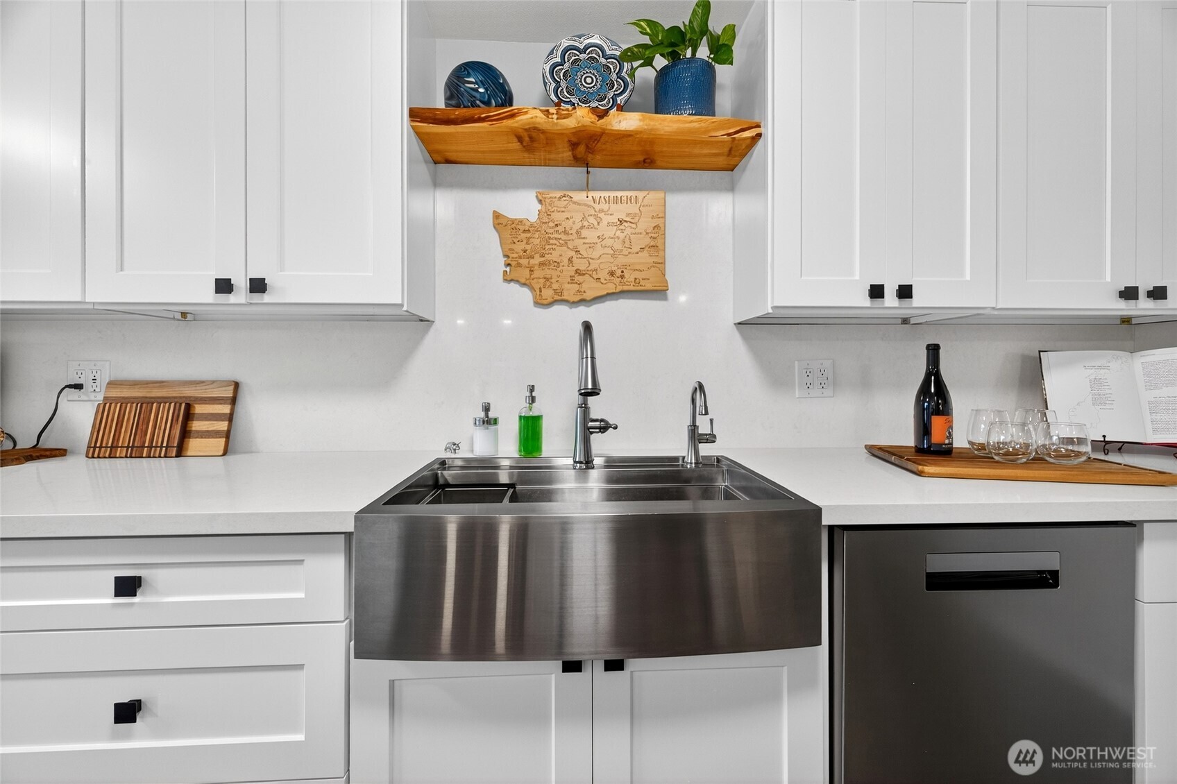 1020 5th Avenue S #2, Edmonds, WA 98020