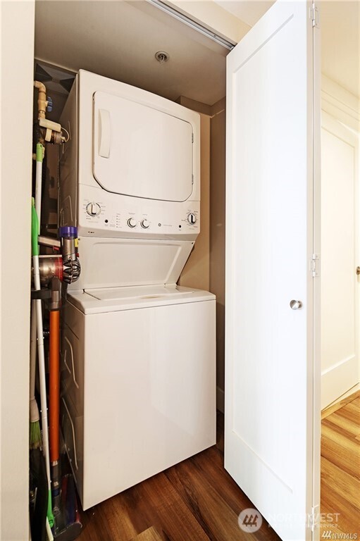 1125 E Olive Street #101, Seattle, WA 98122