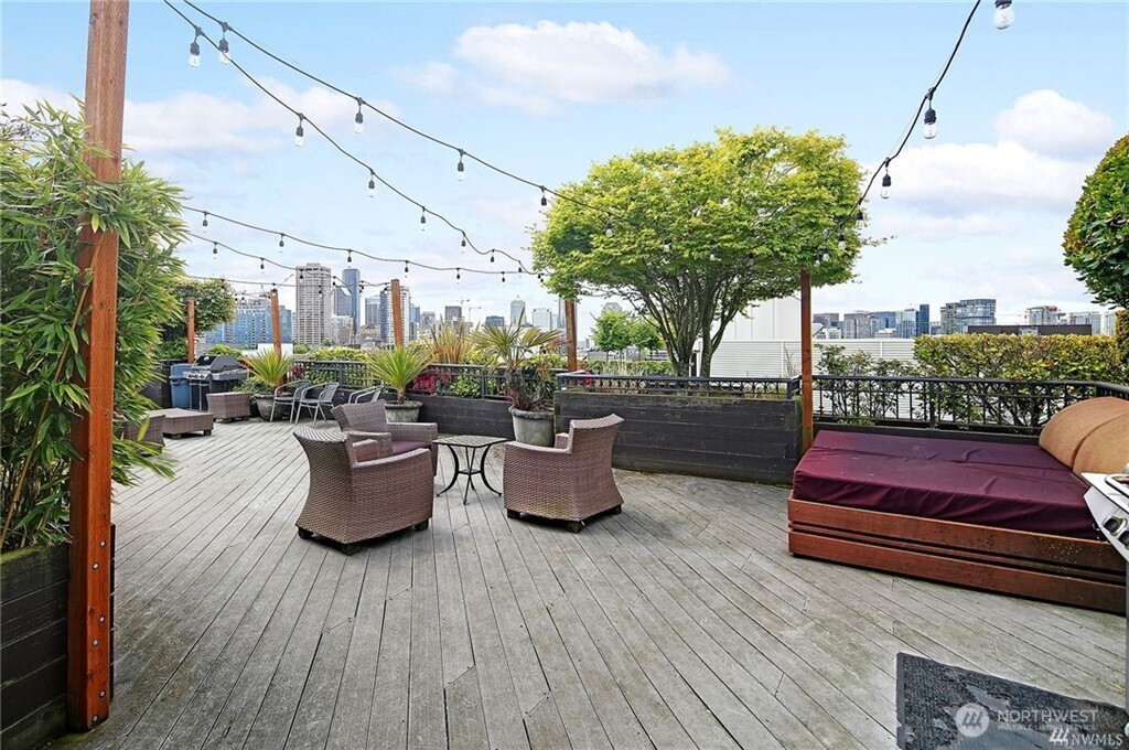 1125 E Olive Street #101, Seattle, WA 98122