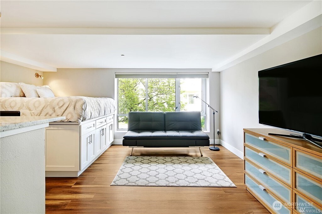 1125 E Olive Street #101, Seattle, WA 98122