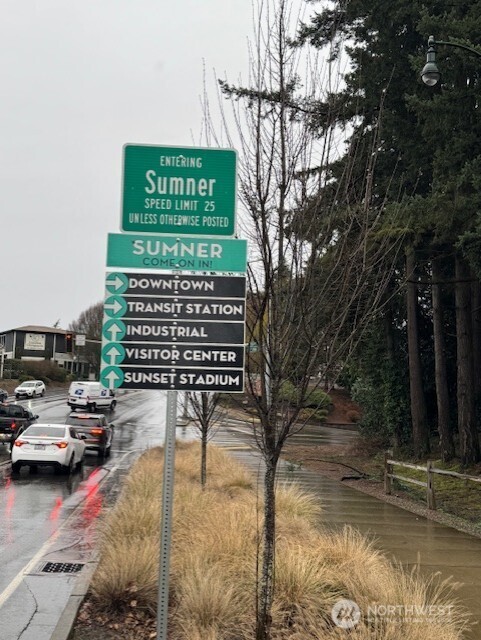 611 McKinnon Avenue , Sumner, WA 98390