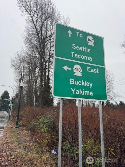 611 McKinnon Avenue , Sumner, WA 98390