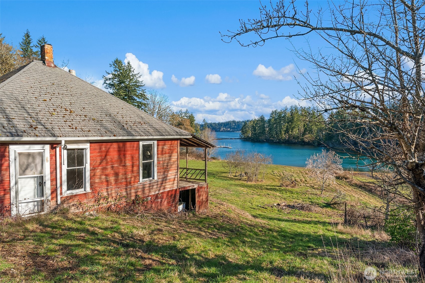 1157 12th Avenue , Fox Island, WA 98333