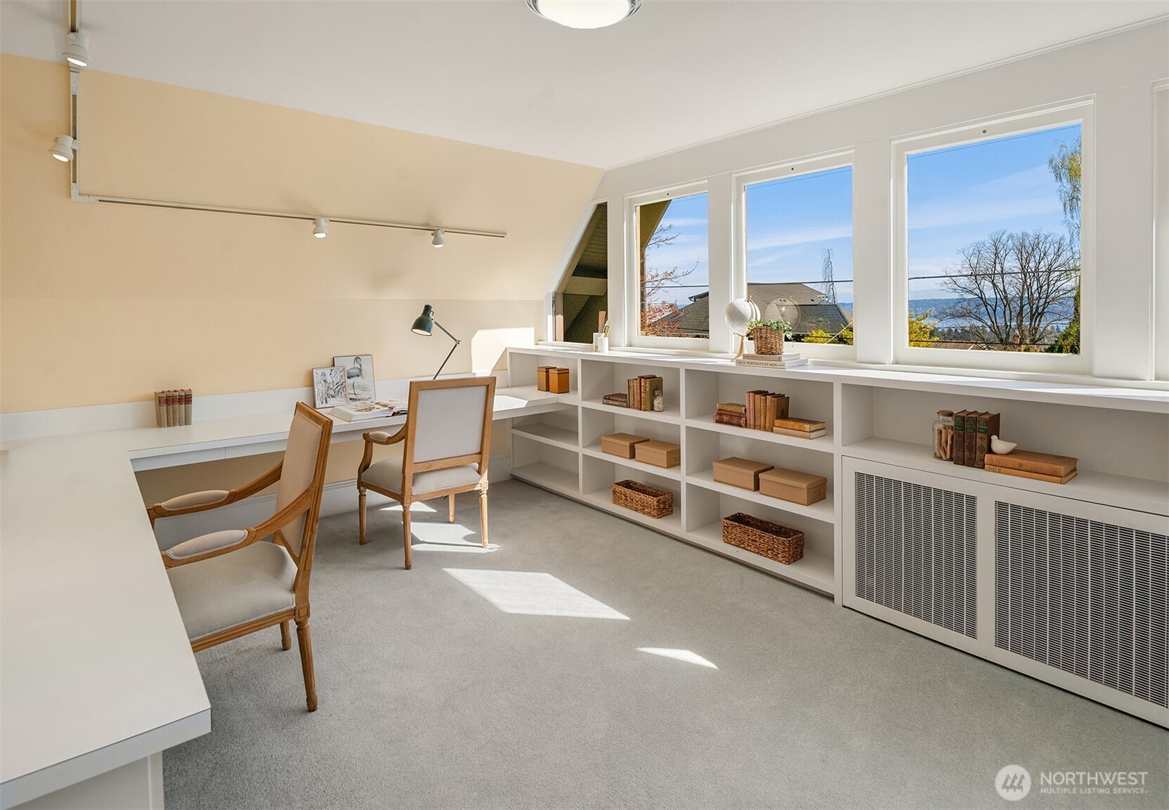 1212 21st Avenue E, Seattle, WA 98112