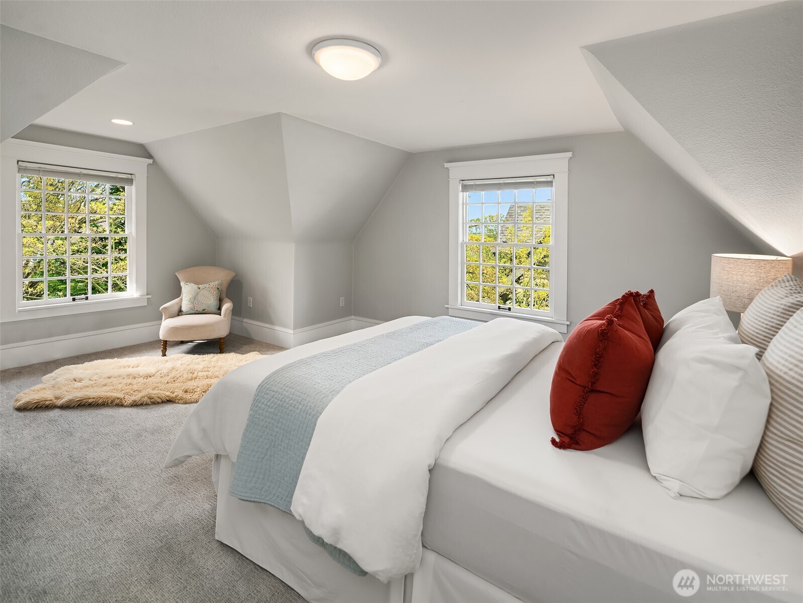 1212 21st Avenue E, Seattle, WA 98112