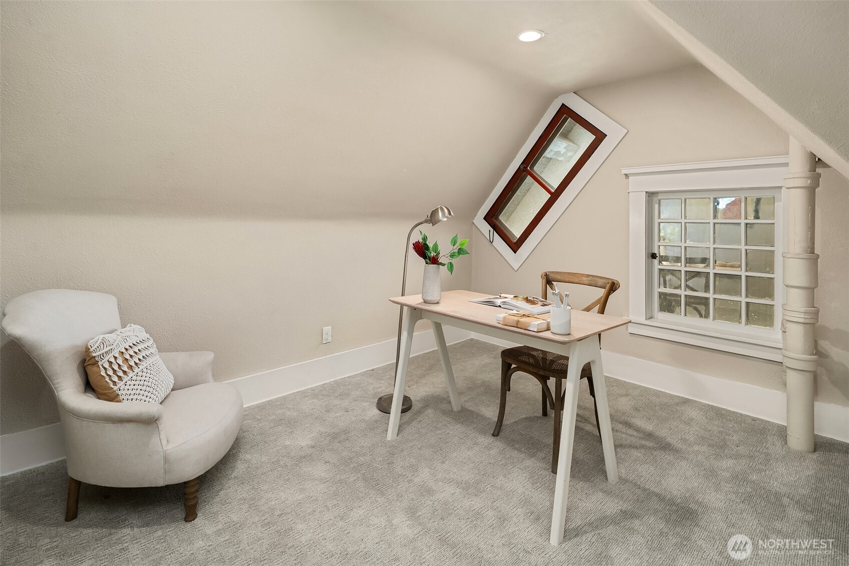 1212 21st Avenue E, Seattle, WA 98112