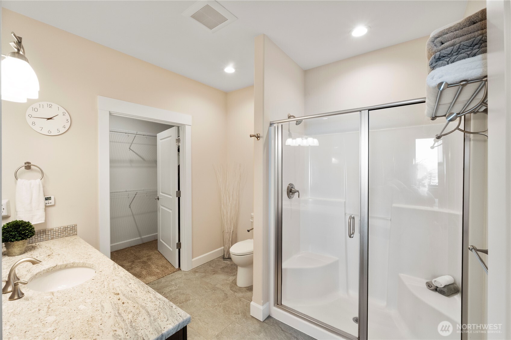 518 64th Avenue Ct East , Fife, WA 98424