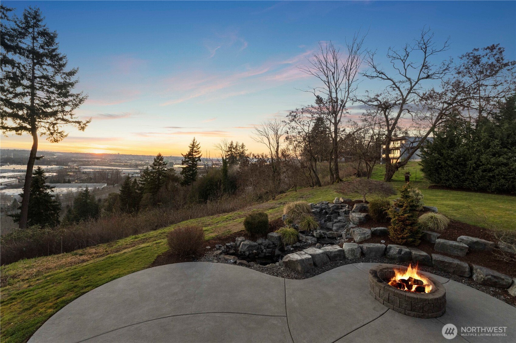518 64th Avenue Ct East , Fife, WA 98424