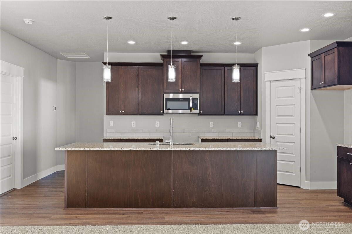 700 N Street NE, Quincy, WA 98848