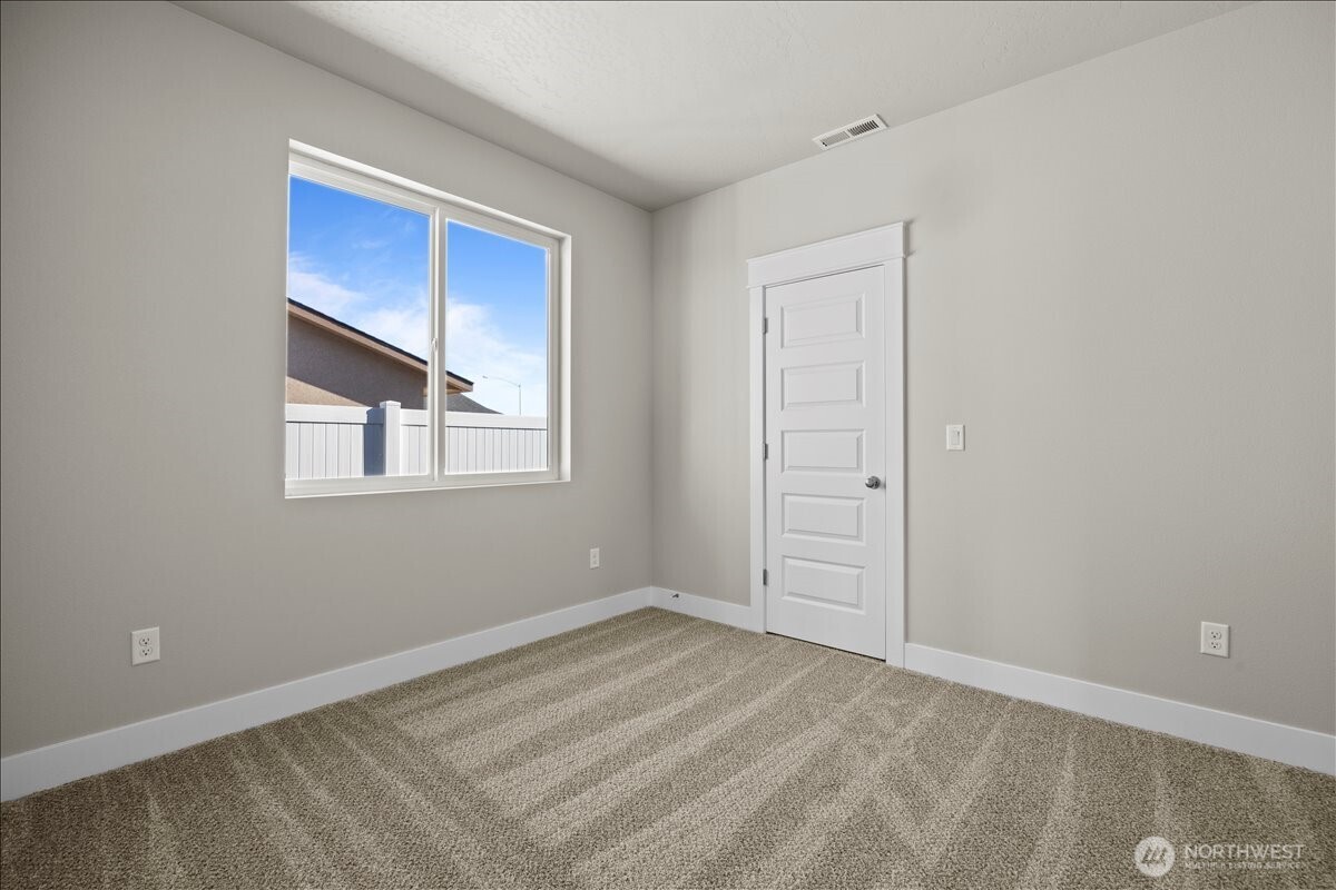 700 N Street NE, Quincy, WA 98848