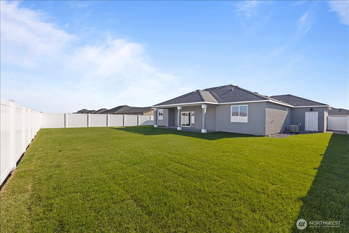 700 N Street NE, Quincy, WA 98848