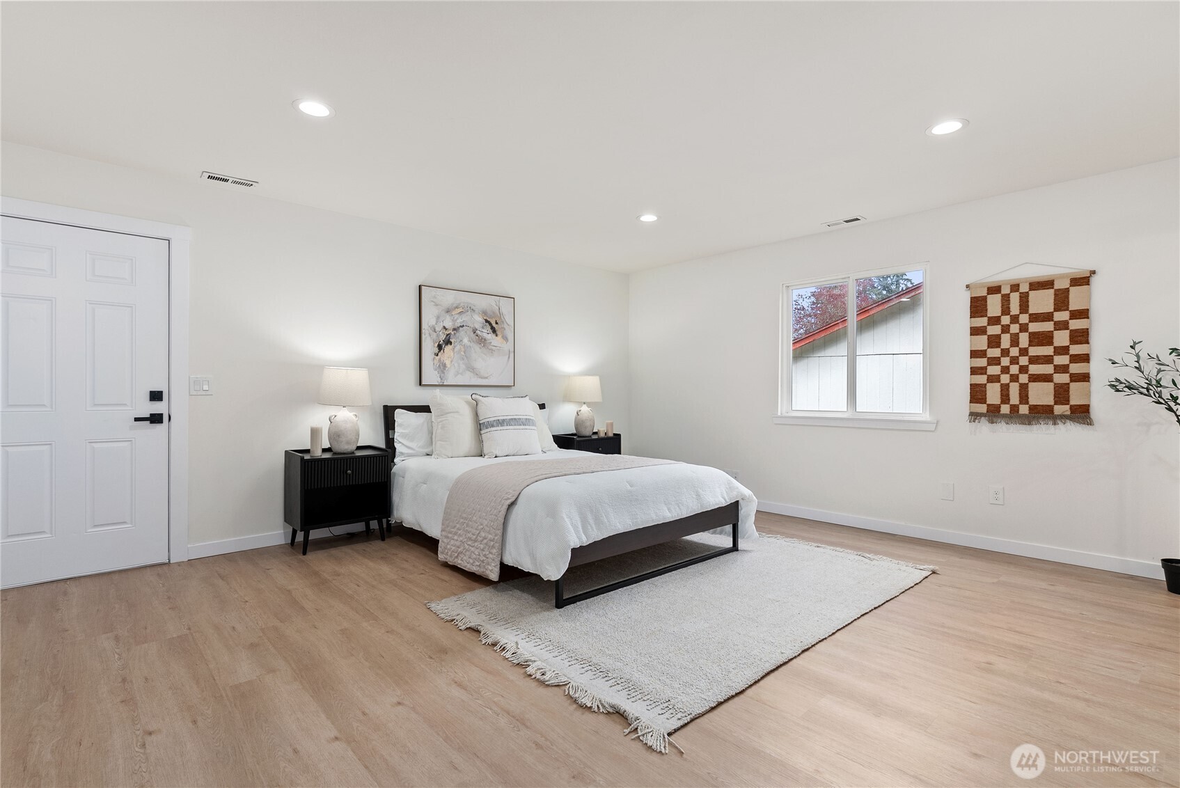 6655 E Tonia Street , Tacoma, WA 98404