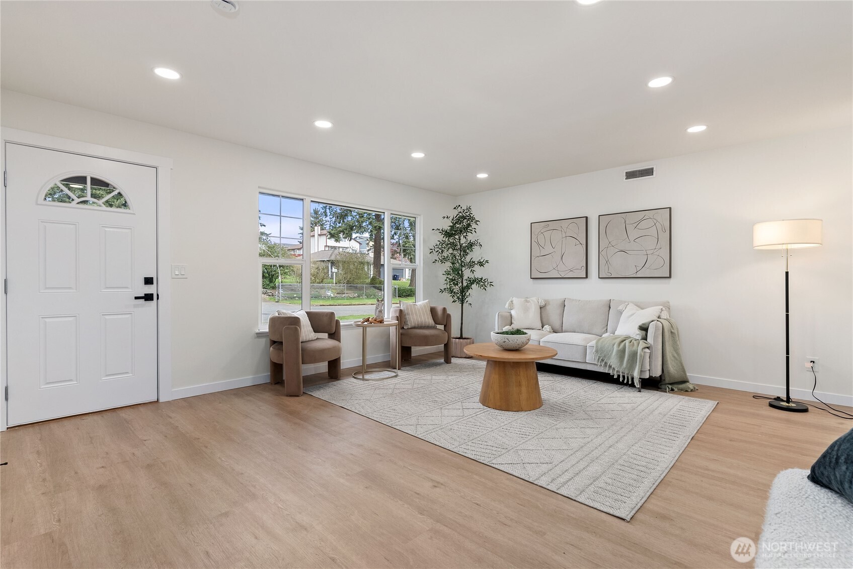 6655 E Tonia Street , Tacoma, WA 98404