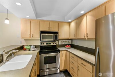 213 Shepard Way NW, Bainbridge Island, WA 98110 - Photo 17