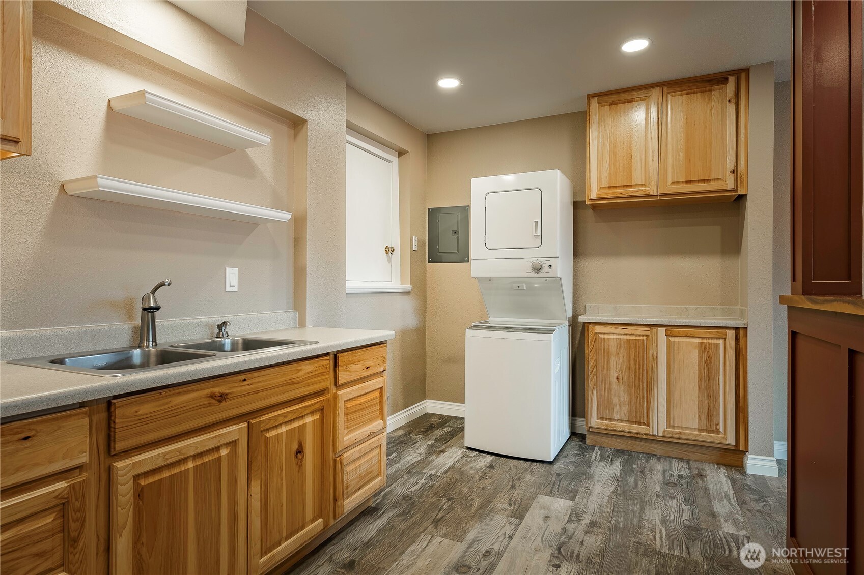 4410 Glasgow Way , Anacortes, WA 98221