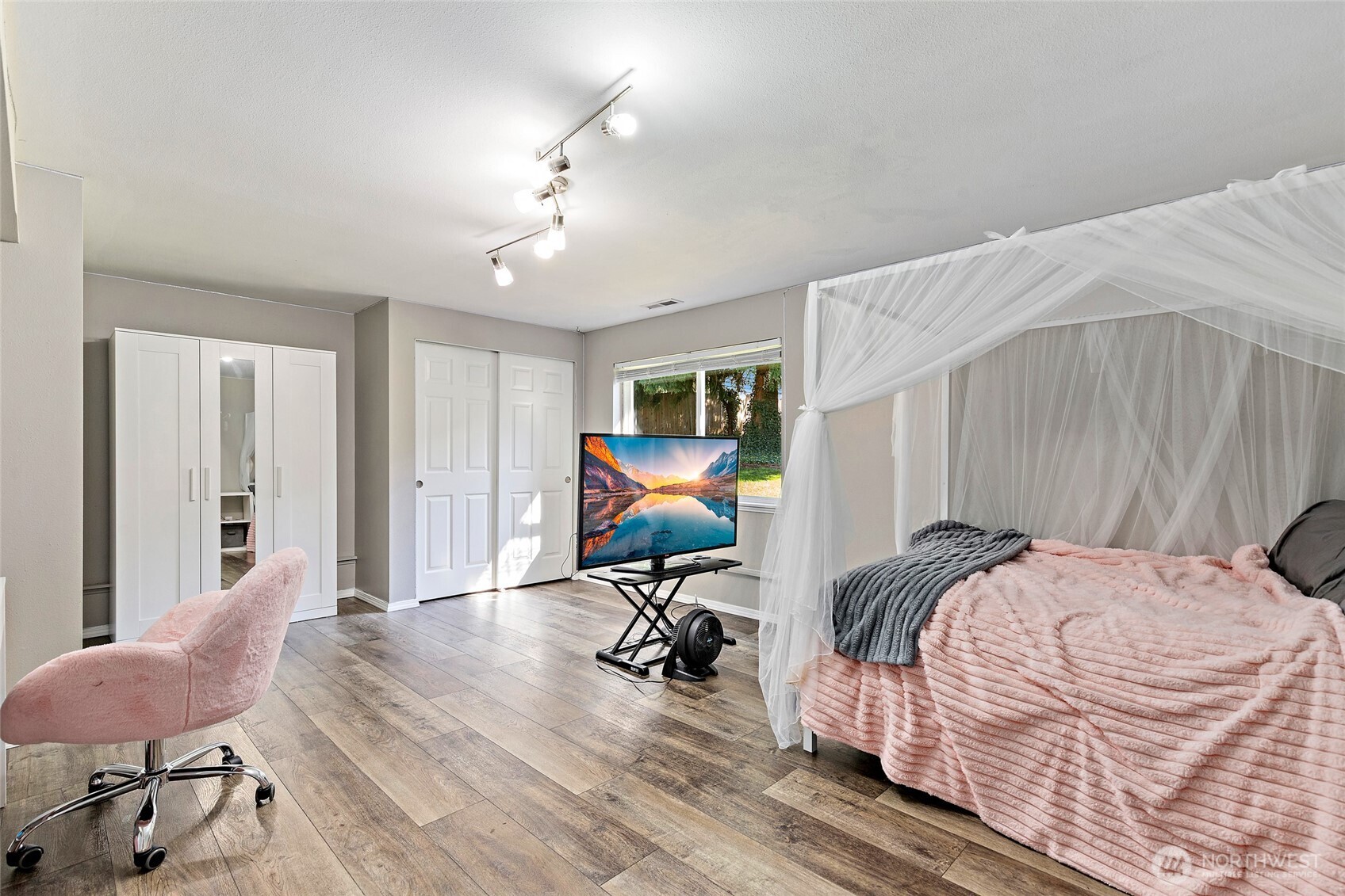 17704 Robinhood Lane , Snohomish, WA 98290