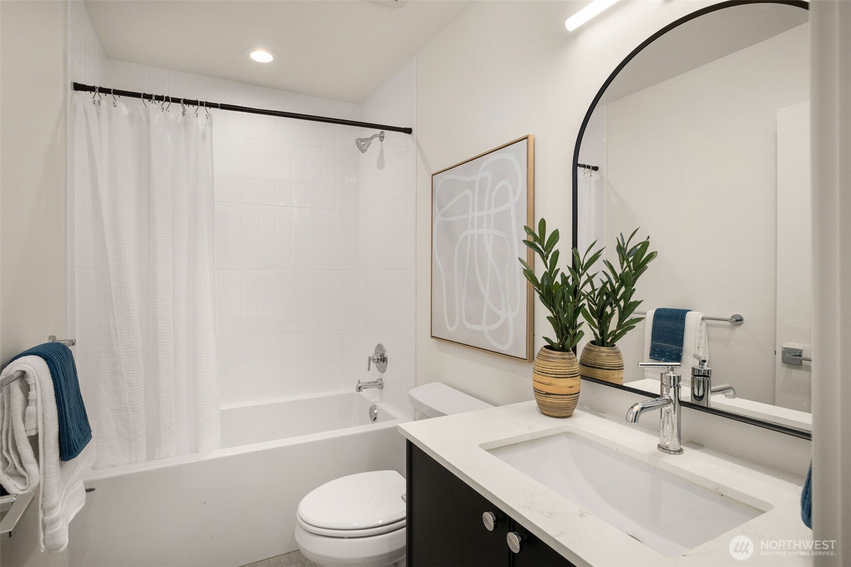 2105 SW Genesee Street SW, Seattle, WA 98106